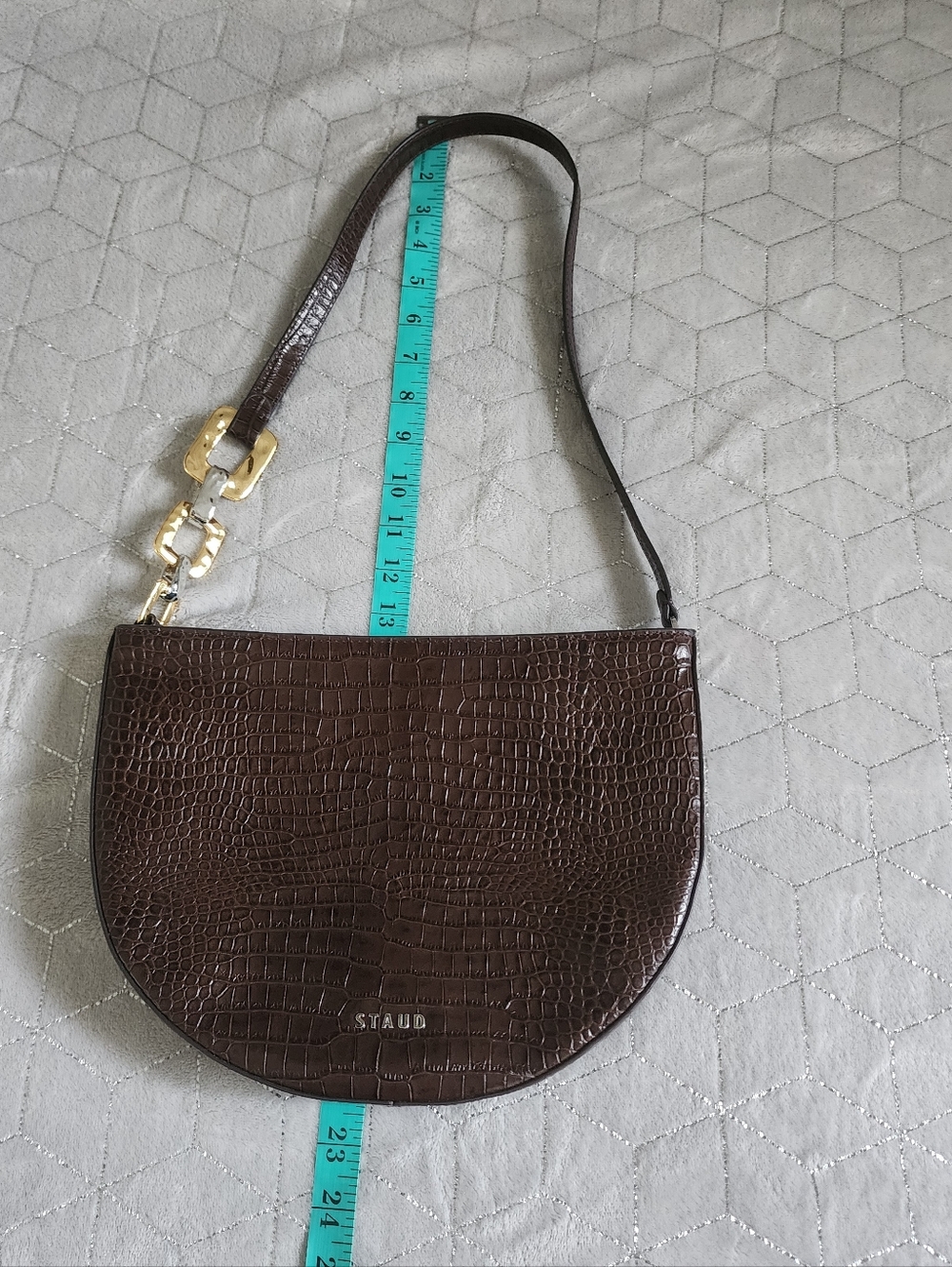 STAUD | Colt Croc-Embossed Leather Shoulder Bag - Picture 14 of 16